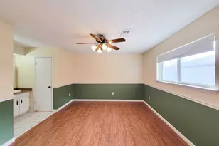 1610 Maryon St, Baytown, TX 77523 - Photo 29