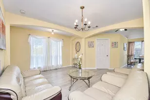 7102 Biton Dr, Houston, TX 77083 - Photo 5
