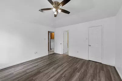 1002 Shell Avenue, Cleveland, TX 77327 - Photo 11