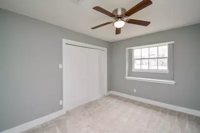 8518 Braesview Lane, Houston, TX 77071 - Photo 13