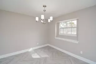 8518 Braesview Ln, Houston, TX 77071 - Photo 5
