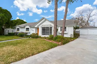 8518 Braesview Lane, Houston, TX 77071 - Photo 1