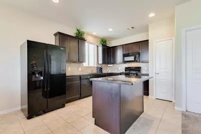 8127 Running Brook Lane, Richmond, TX 77469 - Photo 9