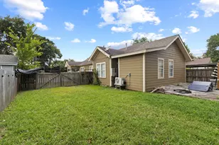1117 Marion St, Port Neches, TX 77651 - Photo 19