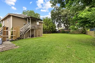 1117 Marion St, Port Neches, TX 77651 - Photo 27