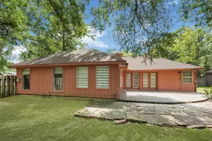 705 Holly Springs Ct, Conroe, TX 77302 - Photo 15
