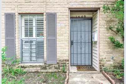 1609 Mapleton Dr, Houston, TX 77043 - Photo 3
