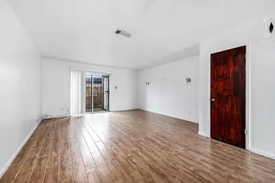 1609 Mapleton Dr, Houston, TX 77043 - Photo 9