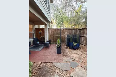 158 N Magnolia Pond Place #158E, The Woodlands, TX 77381 - Photo 33