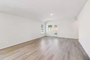 16281 Parish Pointe Ct, Conroe, TX 77302 - Photo 5