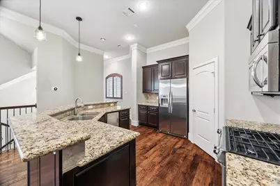 1901 Calumet Street, Houston, TX 77004 - Photo 9