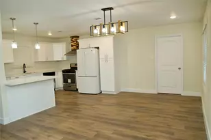 2405 Byron Ave, Pearland, TX 77581 - Photo 3