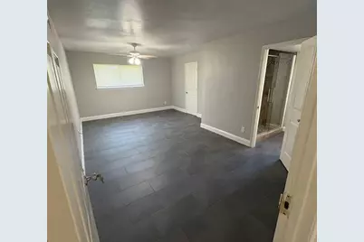 12127 Rhinebeck Drive, Houston, TX 77089 - Photo 17