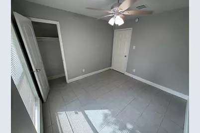 12127 Rhinebeck Drive, Houston, TX 77089 - Photo 27