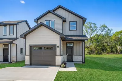 408 W Marlin St, Willis, TX 77378 - Photo 1