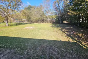 1305 Stowell St, Anahuac, TX 77514 - Photo 3