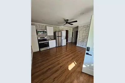 1305 Stowell Street, Anahuac, TX 77514 - Photo 1