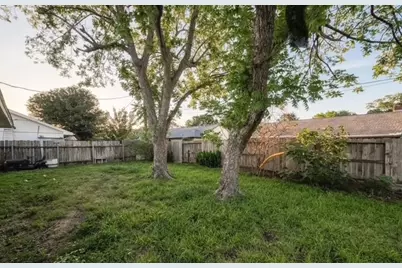 4800 Country Club View, Baytown, TX 77521 - Photo 35