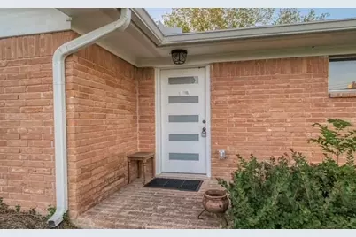 4800 Country Club View, Baytown, TX 77521 - Photo 5