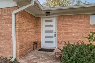 4800 Country Club View, Baytown, TX 77521 - Photo 5