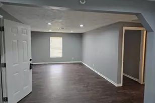 2727 Ave G, Beaumont, TX 77701 - Photo 5