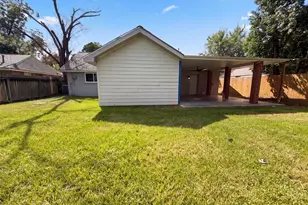 9314 Deanwood St, Houston, TX 77040 - Photo 5