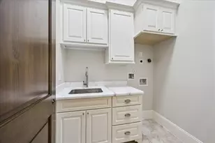 2706 Westgrove Ln, Houston, TX 77027 - Photo 33