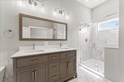 802 Berry Sage Lane, Houston, TX 77022 - Photo 13