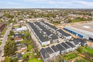 802 Berry Sage Ln, Houston, TX 77022 - Photo 23