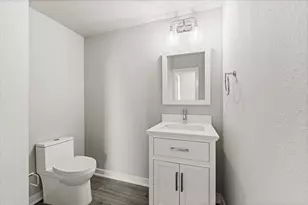 802 Berry Sage Ln, Houston, TX 77022 - Photo 11