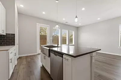 802 Berry Sage Lane, Houston, TX 77022 - Photo 9