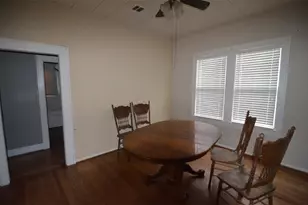 321 Dorchester St, Houston, TX 77022 - Photo 9