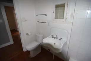 321 Dorchester St, Houston, TX 77022 - Photo 11