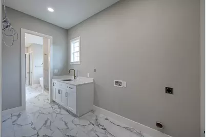 2421 Crosstimbers Street, Huntsville, TX 77320 - Photo 27