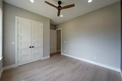 2421 Crosstimbers Street, Huntsville, TX 77320 - Photo 43