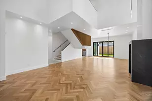2218 Gostick St, Houston, TX 77008 - Photo 9