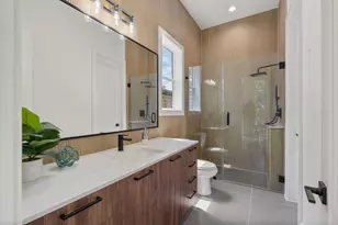 963 W 41st St, Houston, TX 77018 - Photo 5