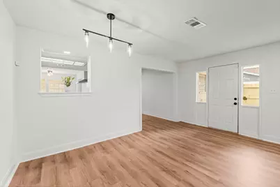 9231 Rockcliff Drive, Houston, TX 77037 - Photo 15