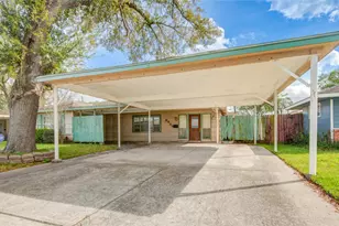 8565 Ridgepoint Dr, Houston, TX 77055 - Photo 1