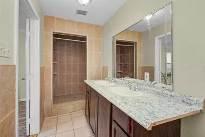 8565 Ridgepoint Drive, Houston, TX 77055 - Photo 27