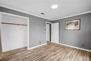 8565 Ridgepoint Dr, Houston, TX 77055 - Photo 31