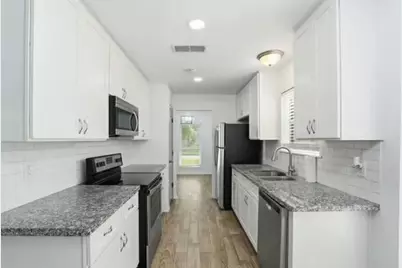 703 Reseda Drive, Houston, TX 77062 - Photo 13