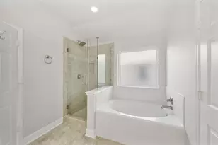 2714 Crestbrook Ct, Sugar Land, TX 77479 - Photo 15