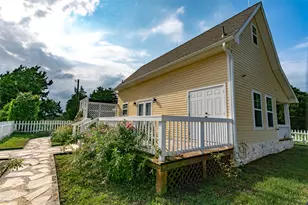 404 N Meyersville Rd, Brenham, TX 77833 - Photo 5