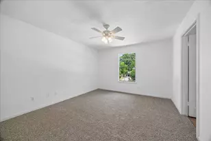 5410 Red Cliff Dr, Kingwood, TX 77345 - Photo 13