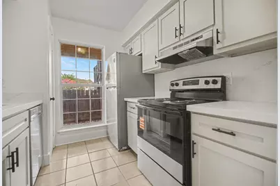 5704 Edgemoor Drive #31, Houston, TX 77081 - Photo 1