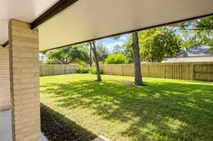 1519 Burning Tree Rd, Houston, TX 77339 - Photo 25