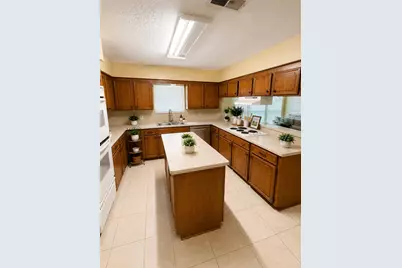 1519 Burning Tree Road, Houston, TX 77339 - Photo 11