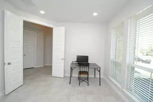 8834 Arch Rock Dr, Cypress, TX 77433 - Photo 5