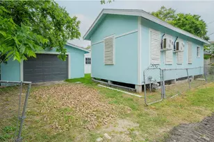 4923 Bernardo De Galvez, Galveston, TX 77551 - Photo 19